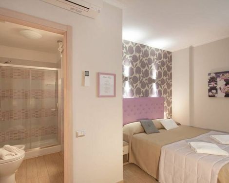 Rome King Suite