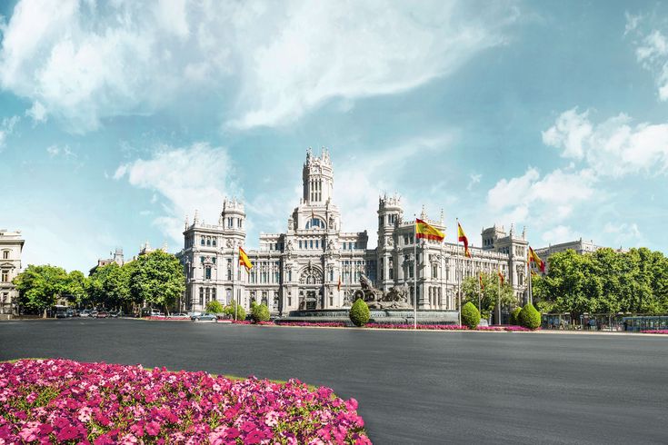 Regierungsgebäude in Madrid, Spanien