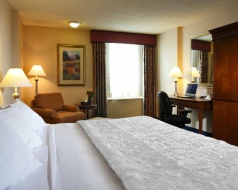 Best Western Premier Calgary Plaza Hotel & Conference Centre-2