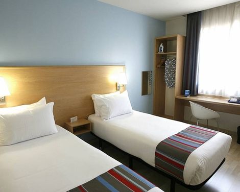 Travelodge Madrid Torrelaguna-1