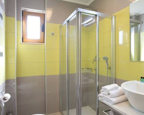 Niriides Luxury Villas