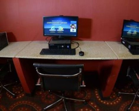 Best Western Mill River Manor Hotel & Conference Center-2