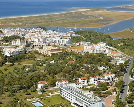 Pelican Alvor