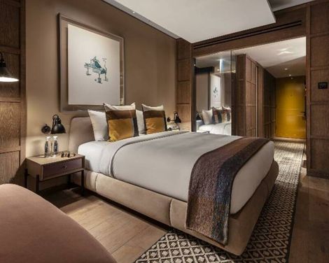 The Londoner-1