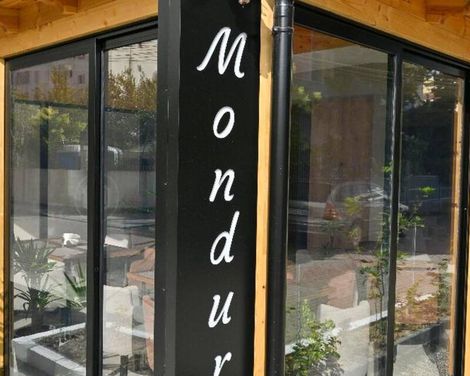 MondurO Hotel