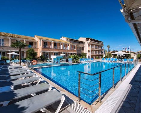 Kavos Plaza Hotel