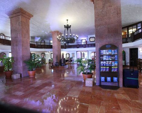 Hotel Parque Tropical-0