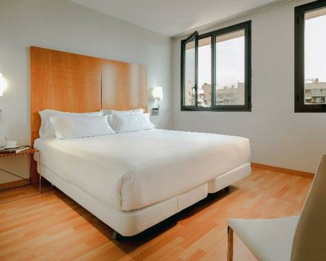 Hotel Catalonia Barcelona Beach-1