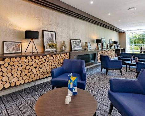 Holiday Inn Express Leigh - Sports Village