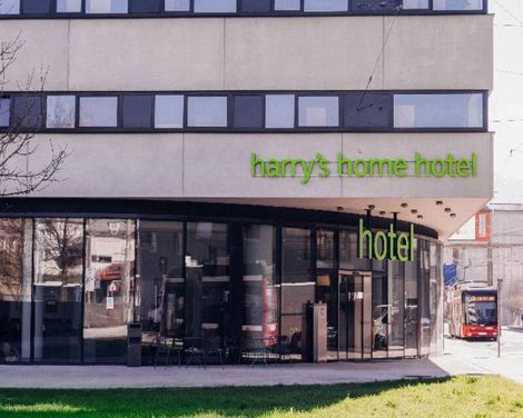 harry’s home Salzburg