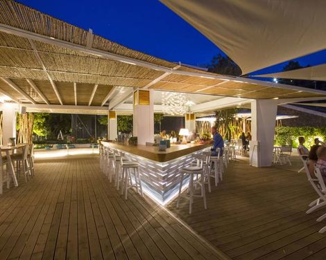 Akrotiri Beach Resort Hotel