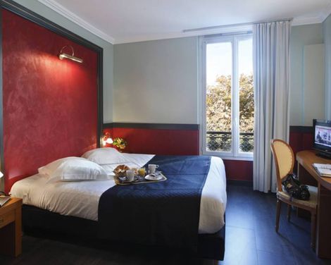 Adonis Marseille Vieux-Port Hotel du Palais-3