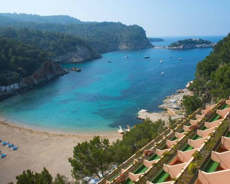 Cala San Miguel Hotel Ibiza, Curio Collection by Hilton inkl. Mietwagen