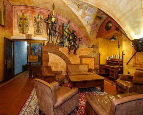 Pytloun Old Armoury Hotel Prague-3