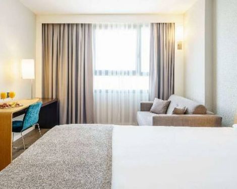 Hotel ILUNION Valencia 4