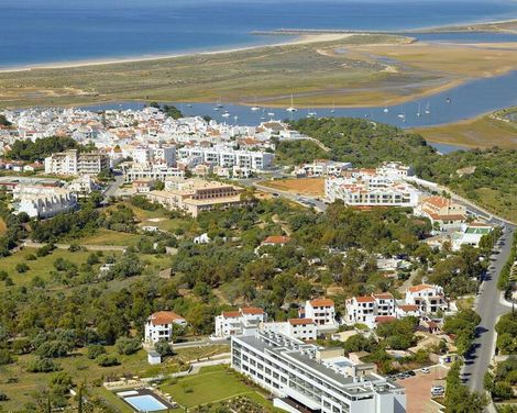 Pelican Alvor