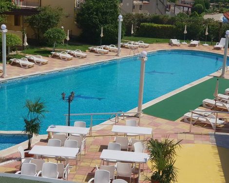 Yalta Hotel