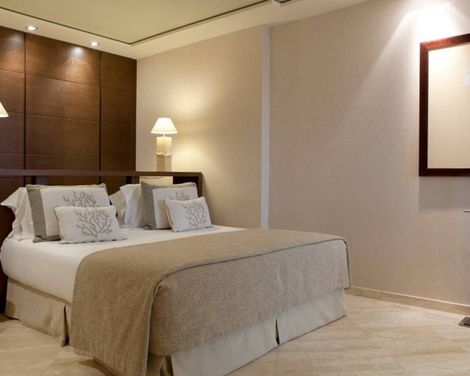 Las Arenas Balneario Resort