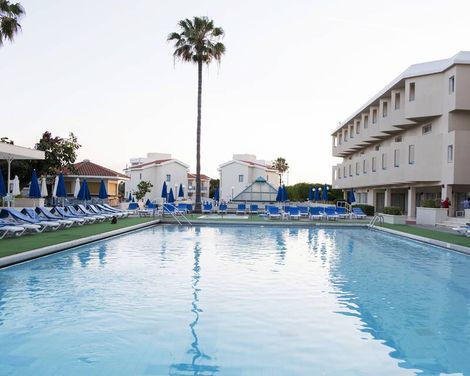 Kissos Hotel
