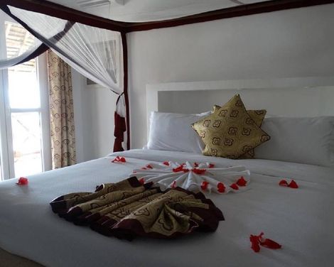 Dream's Bay Beach Hotel-2