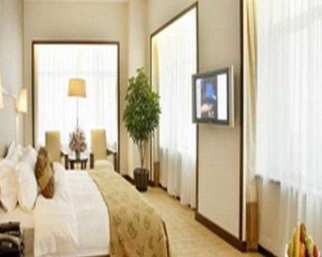 Celebrity International Grand-0