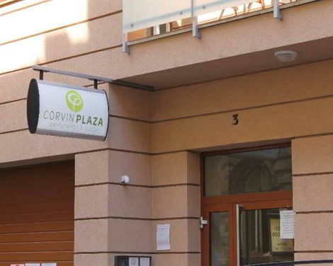 Corvin Plaza Apartments - Suites-1