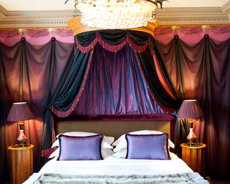 L'Hotel