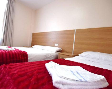 Park Hotel Ilford-0