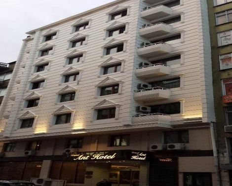 Grand Ant Hotel