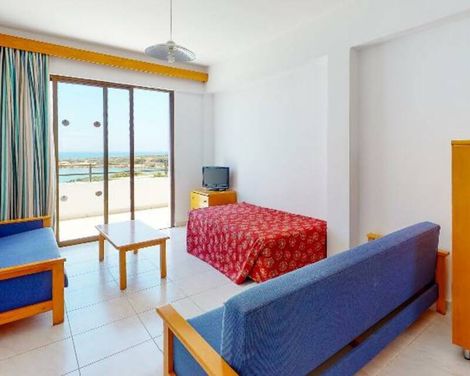 Corallia Beach Hotel Apartments