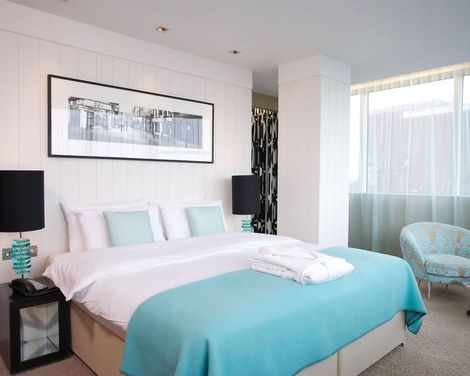 Clayton Hotel Chiswick-3