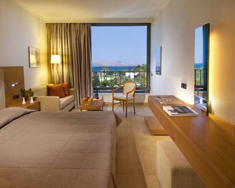 Caravia Beach Hotel & Bungalows