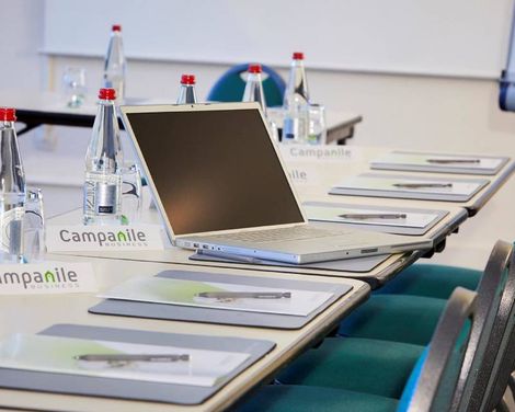 Campanile Versailles Buc-2