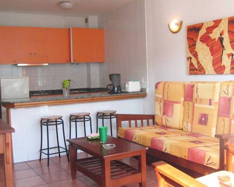 Apartamentos Leticia Del Mar