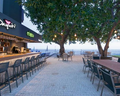 Floria Beach Hotel