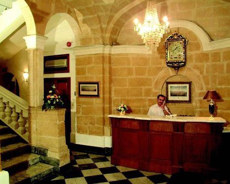 Castille Hotel