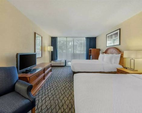 Clarion Hotel Anaheim Resort
