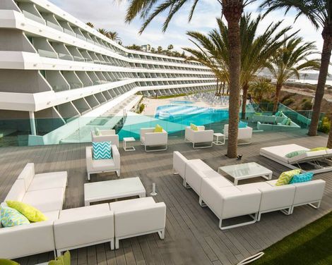 Santa Monica Suites