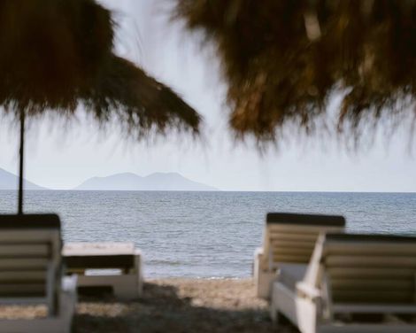 Naos Luxury Hotel