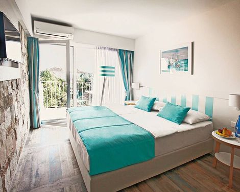 Hotel Castellastva-0