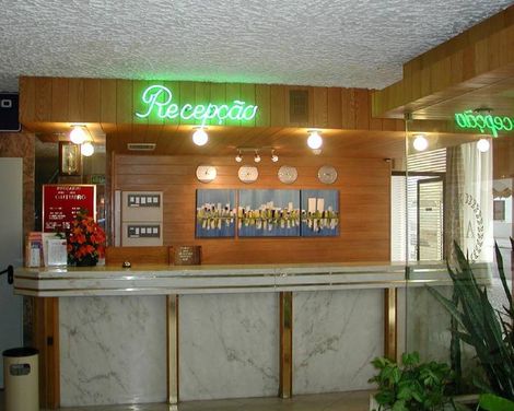 Apartamentos Algar