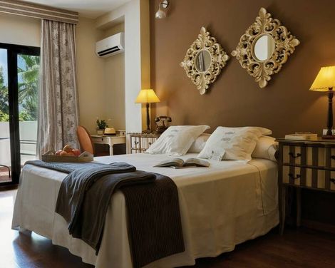 B bou Hotel La Viñuela & Spa