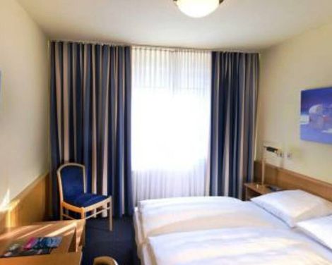 TRYP by Wyndham Luebeck Aquamarin
