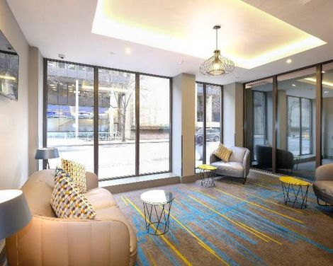 City Sleeper at Royal National Hotel