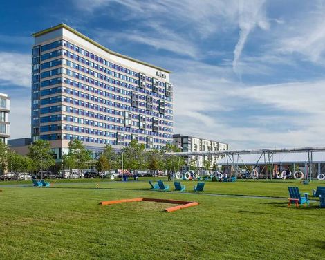 Aloft Boston Seaport District