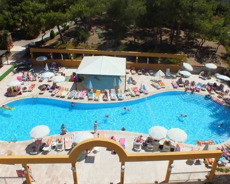 Tuntas Family Suites Kusadasi