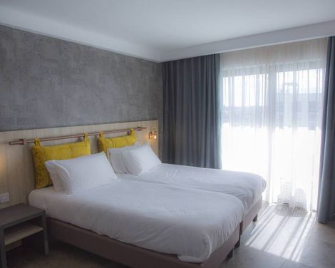 Ivy Hotel