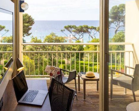 Radisson Hotel Cannes Seaside