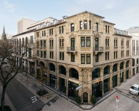 Ruby Hanna Hotel-1