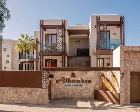 Alhambra Boutique Apartments-3
